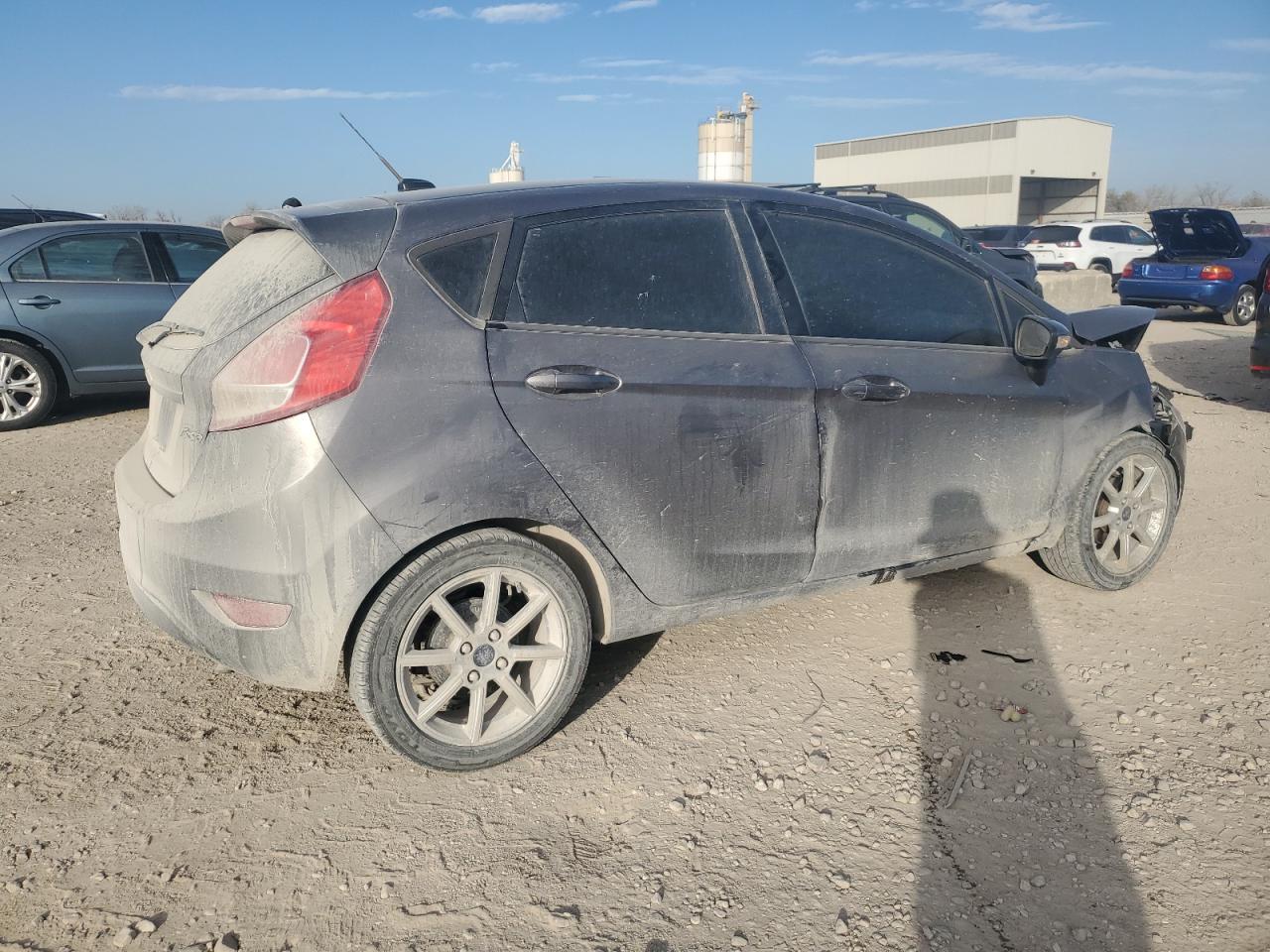 2014 FORD Fiesta