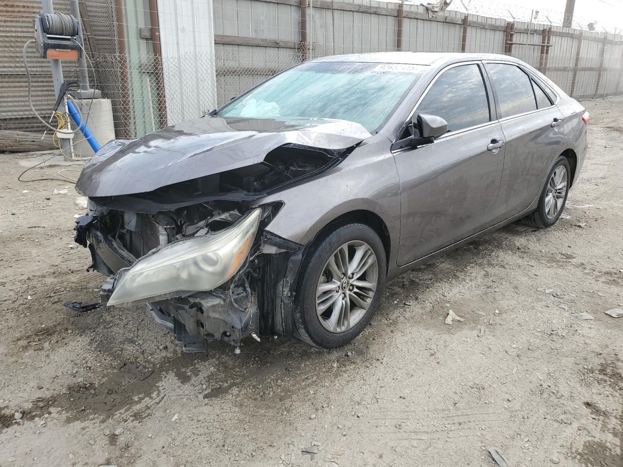 2016 TOYOTA CAMRY