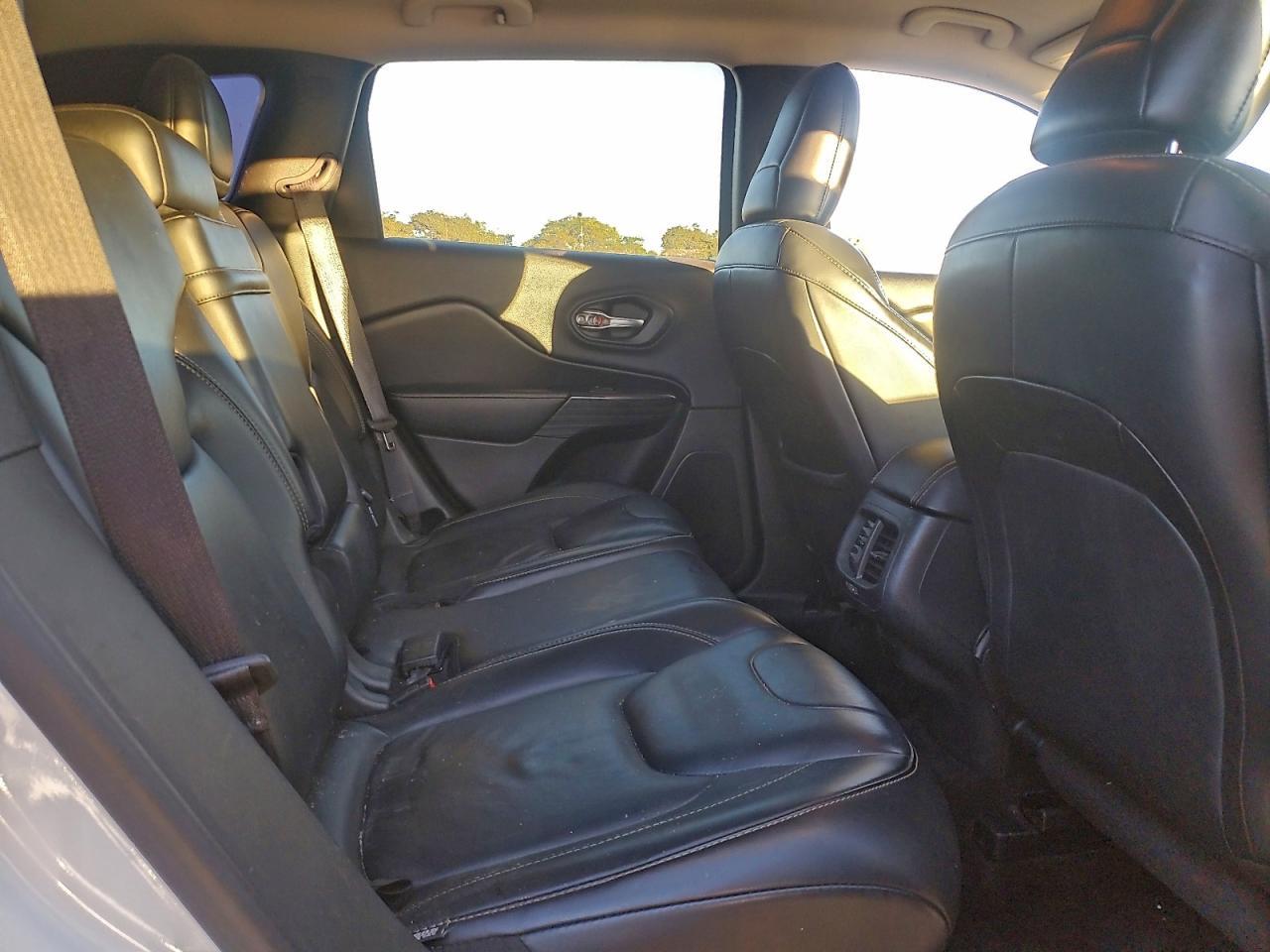 2016 JEEP CHEROKEE