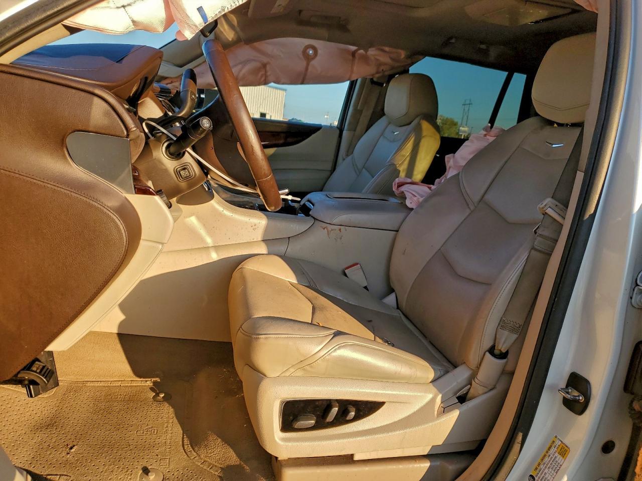 2015 CADILLAC ESCALADE
