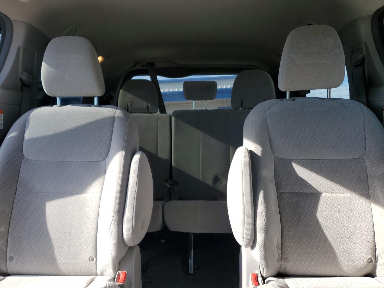2019 TOYOTA SIENNA