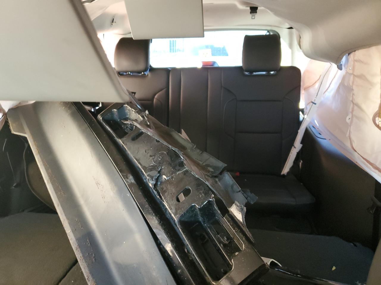 2016 CHEVROLET Suburban