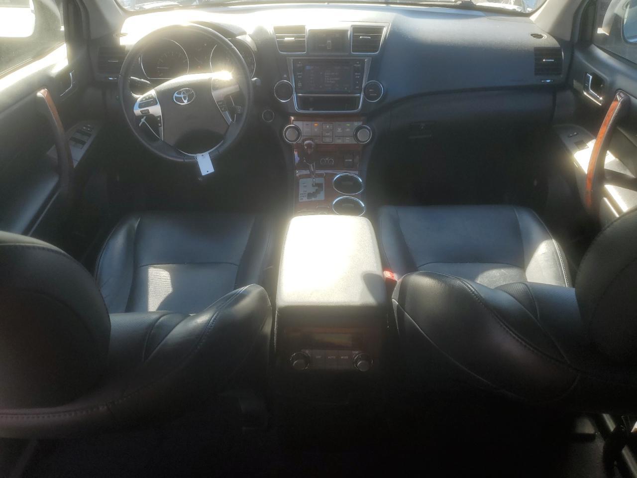 2013 TOYOTA HIGHLANDER