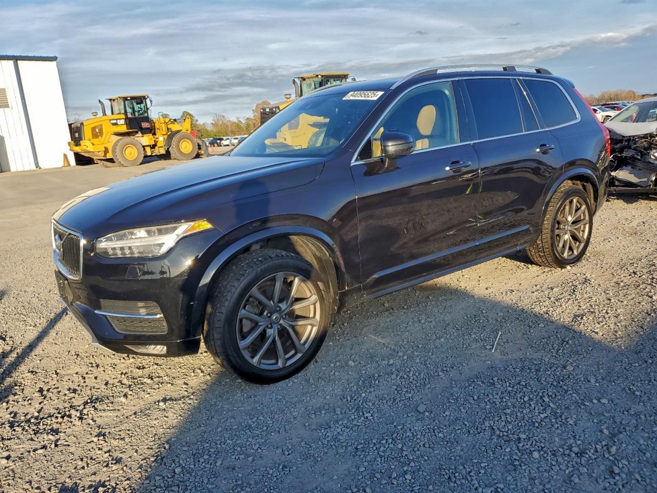 2017 VOLVO XC90