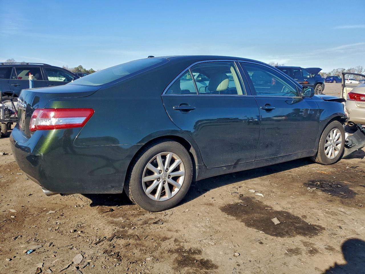 2010 TOYOTA CAMRY