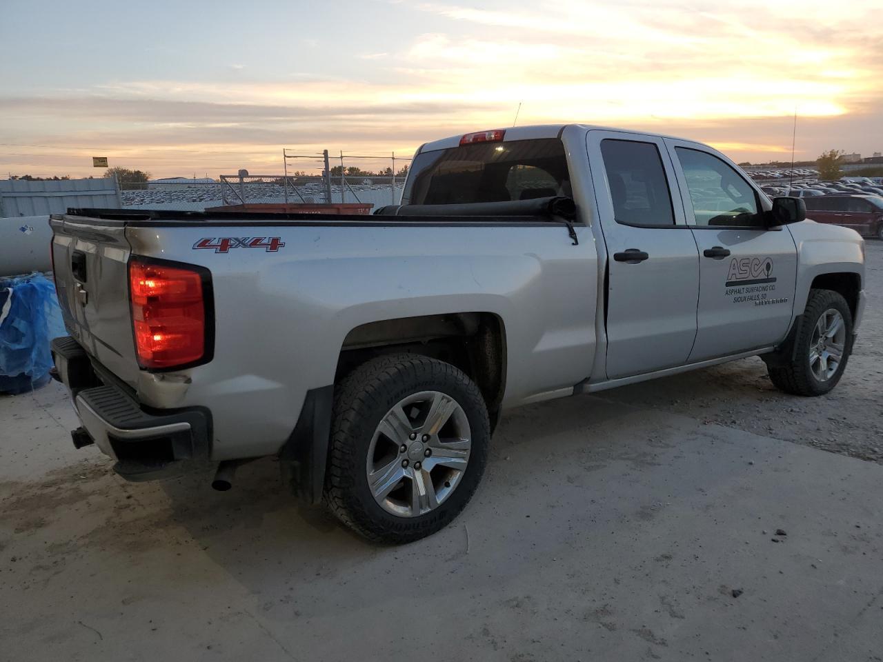 2017 CHEVROLET Silverado