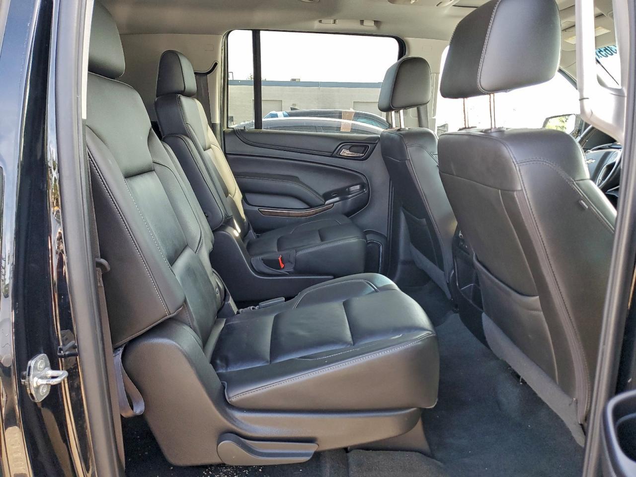 2018 CHEVROLET Suburban