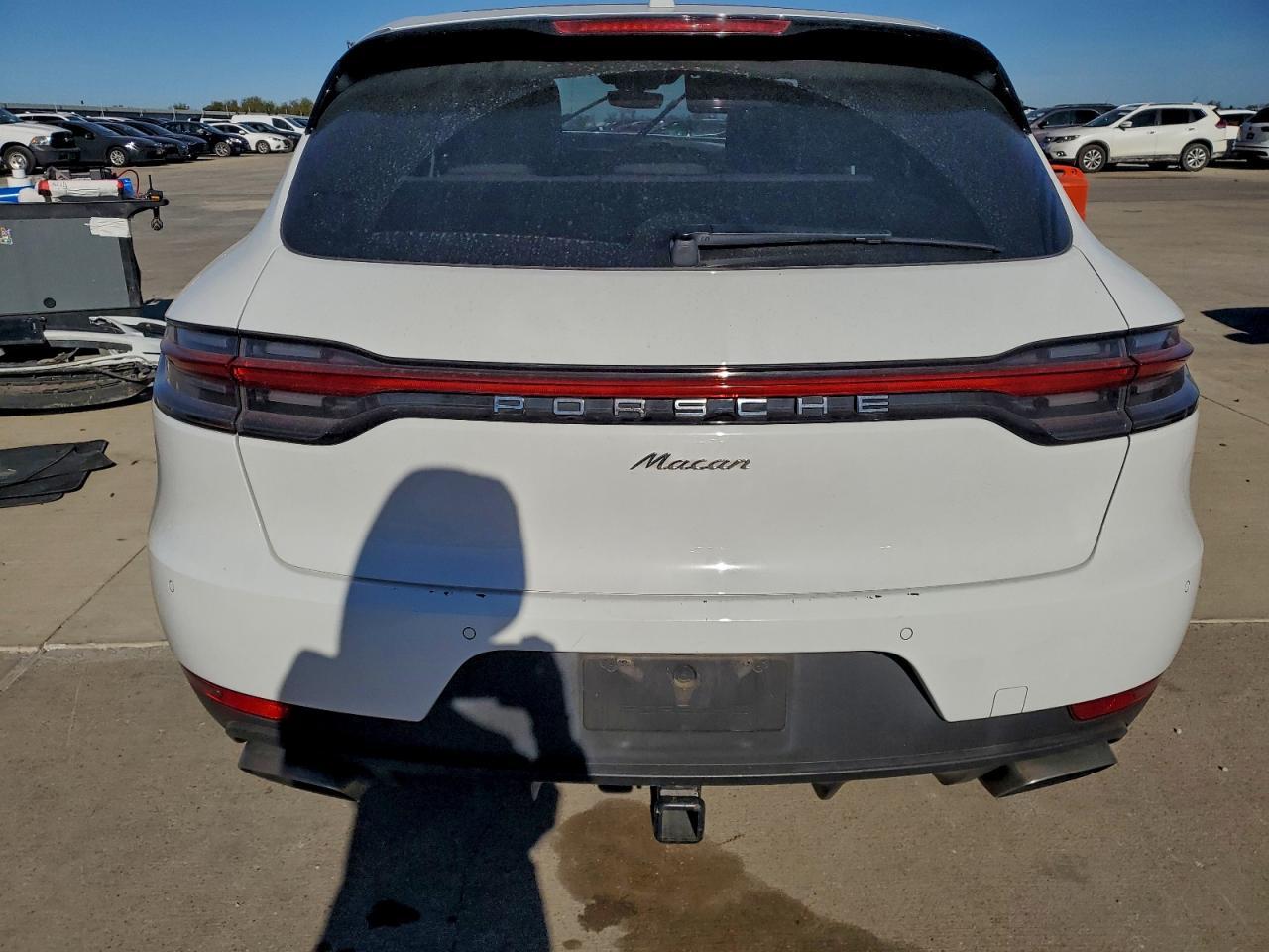 2019 PORSCHE Macan