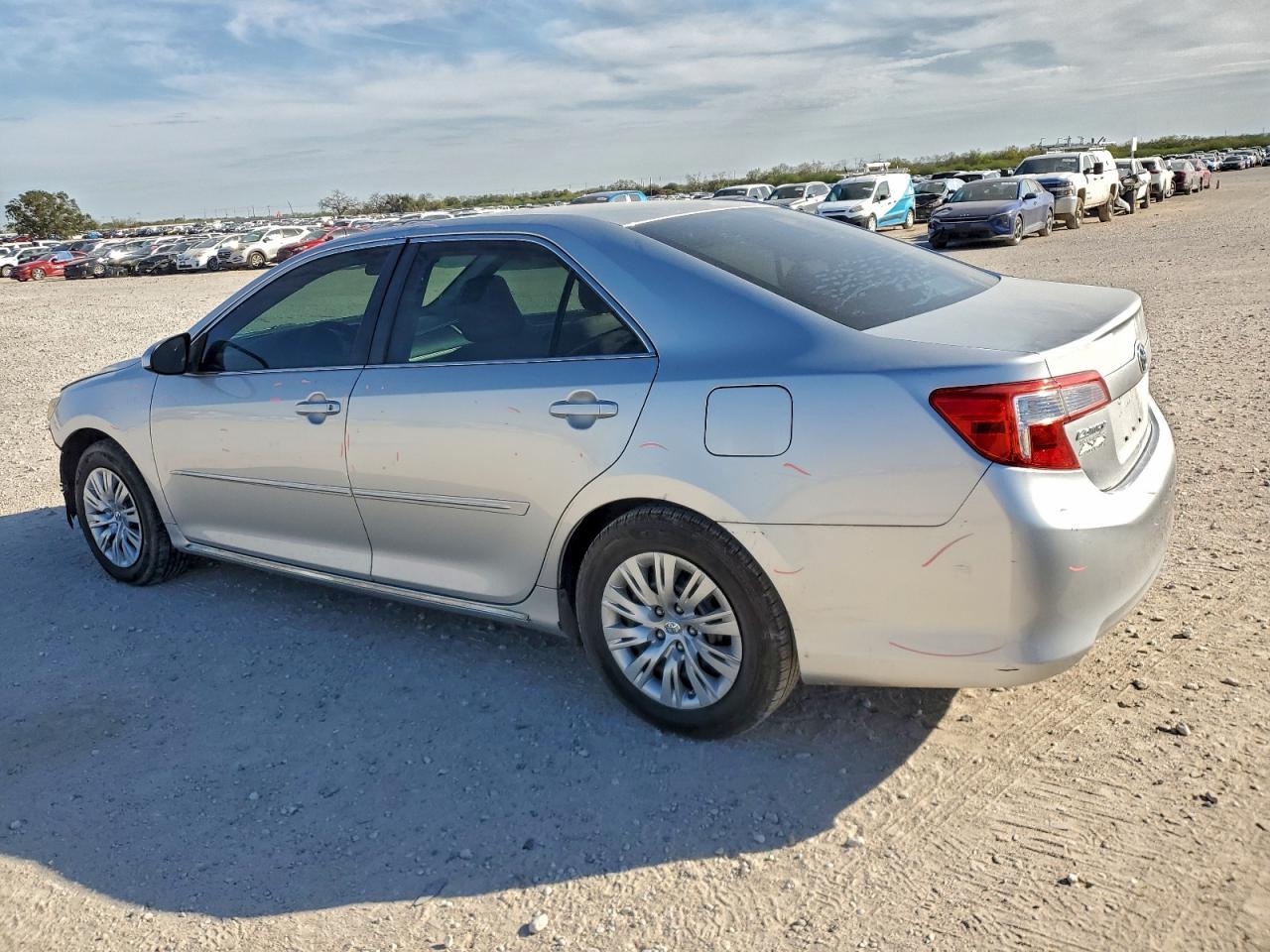 2013 TOYOTA CAMRY