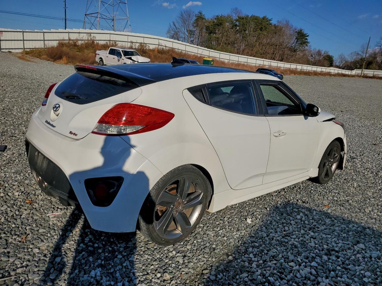 2013 HYUNDAI VELOSTER
