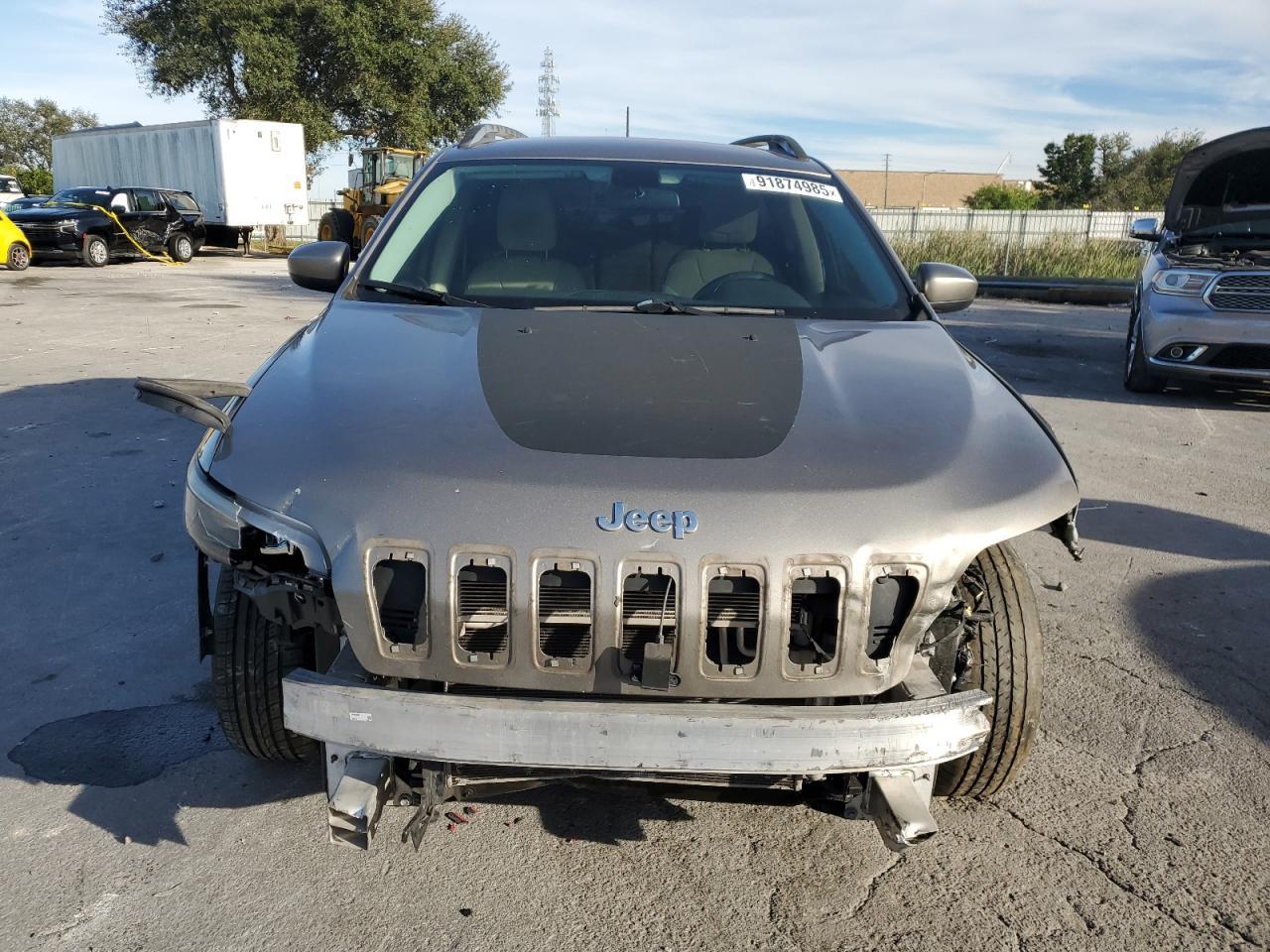 2019 JEEP CHEROKEE