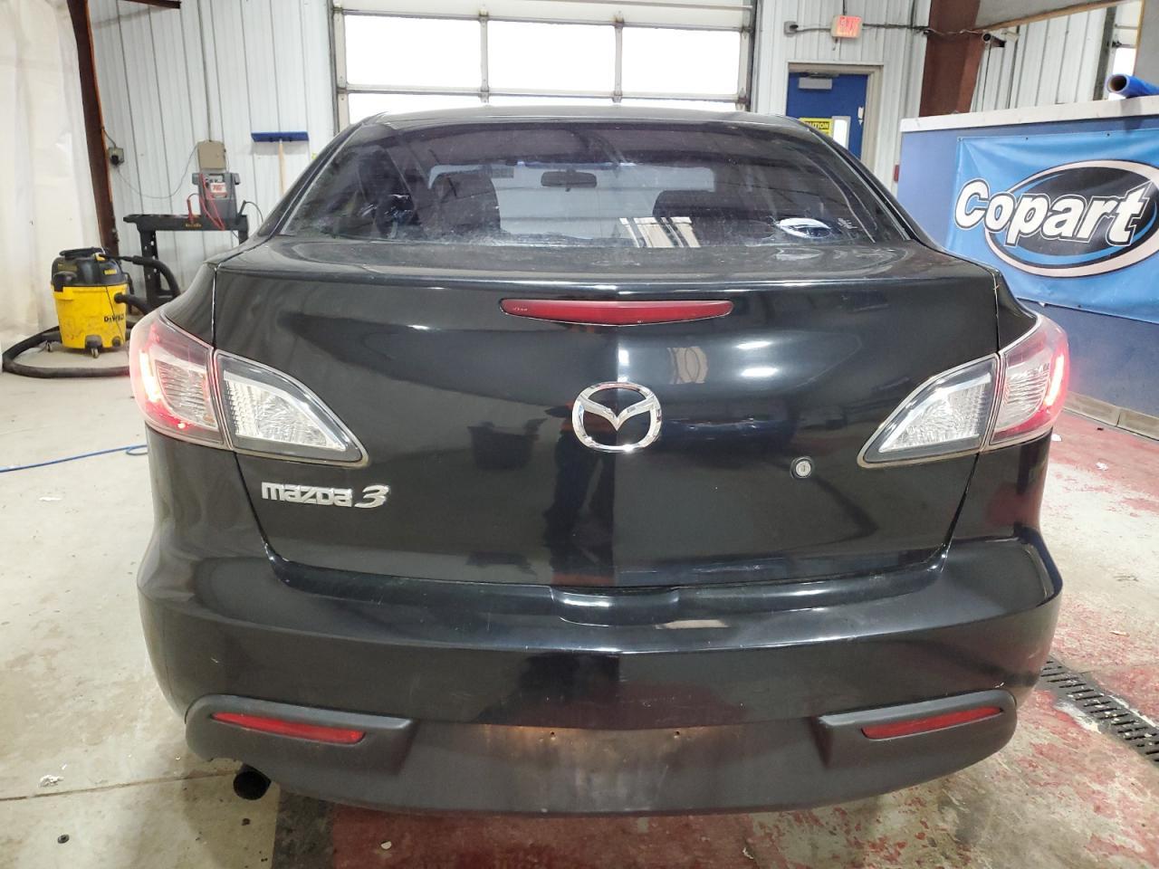 2010 MAZDA 3