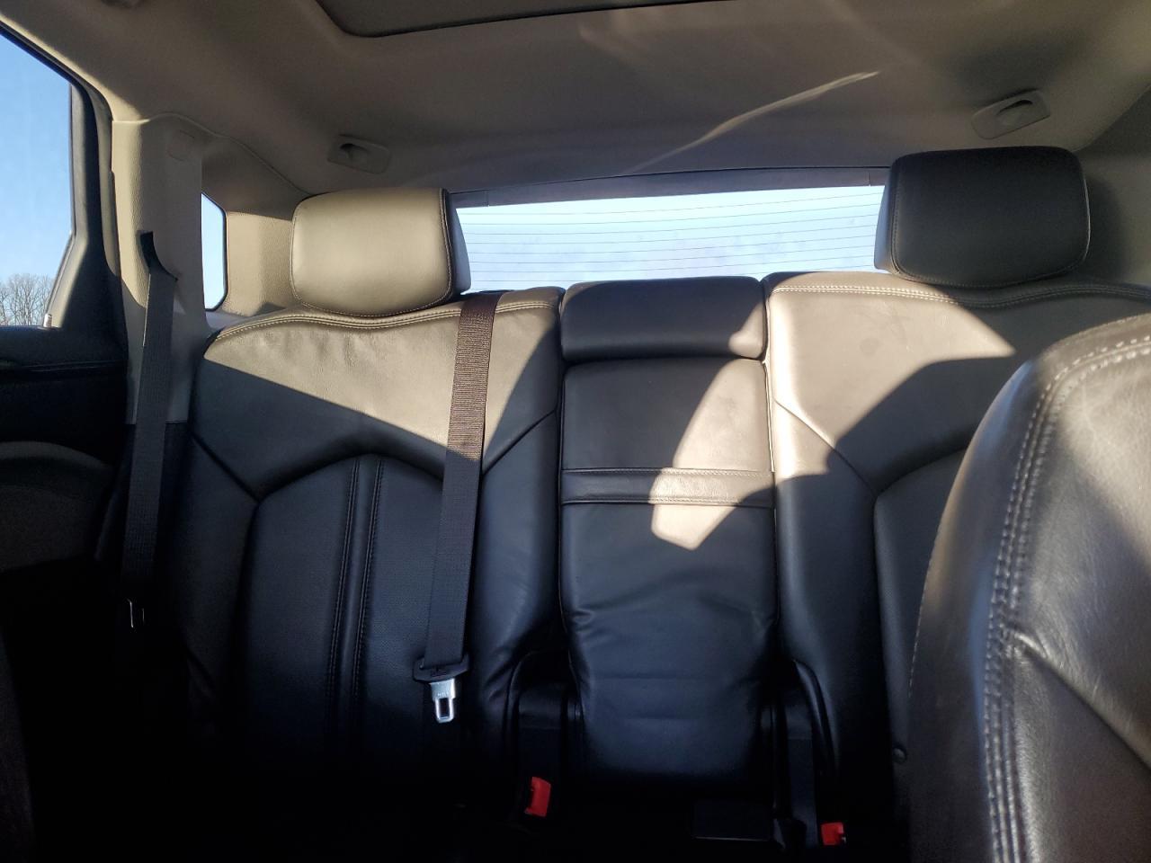 2010 CADILLAC SRX