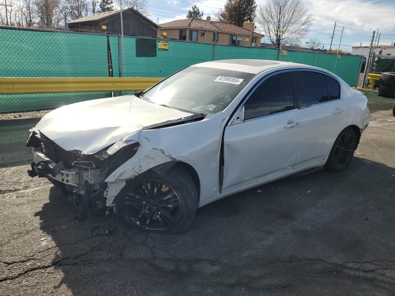 2013 INFINITI G37