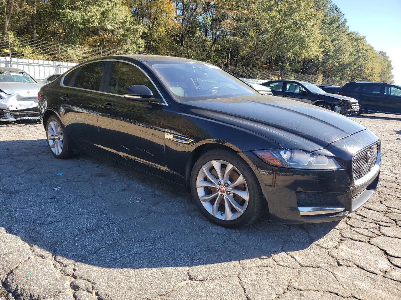 2017 JAGUAR XF
