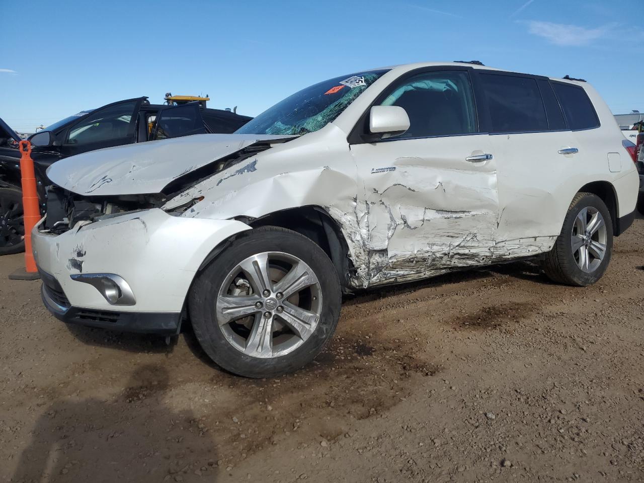 2013 TOYOTA HIGHLANDER