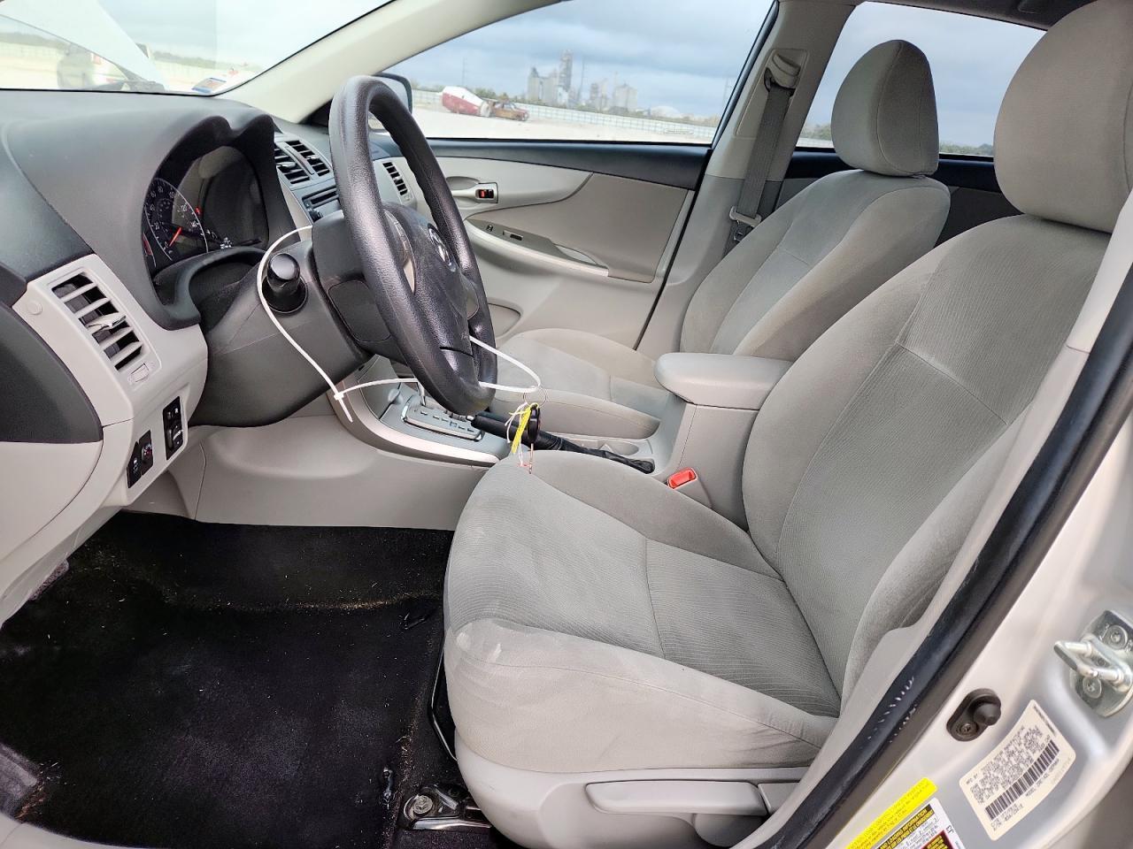 2013 TOYOTA COROLLA