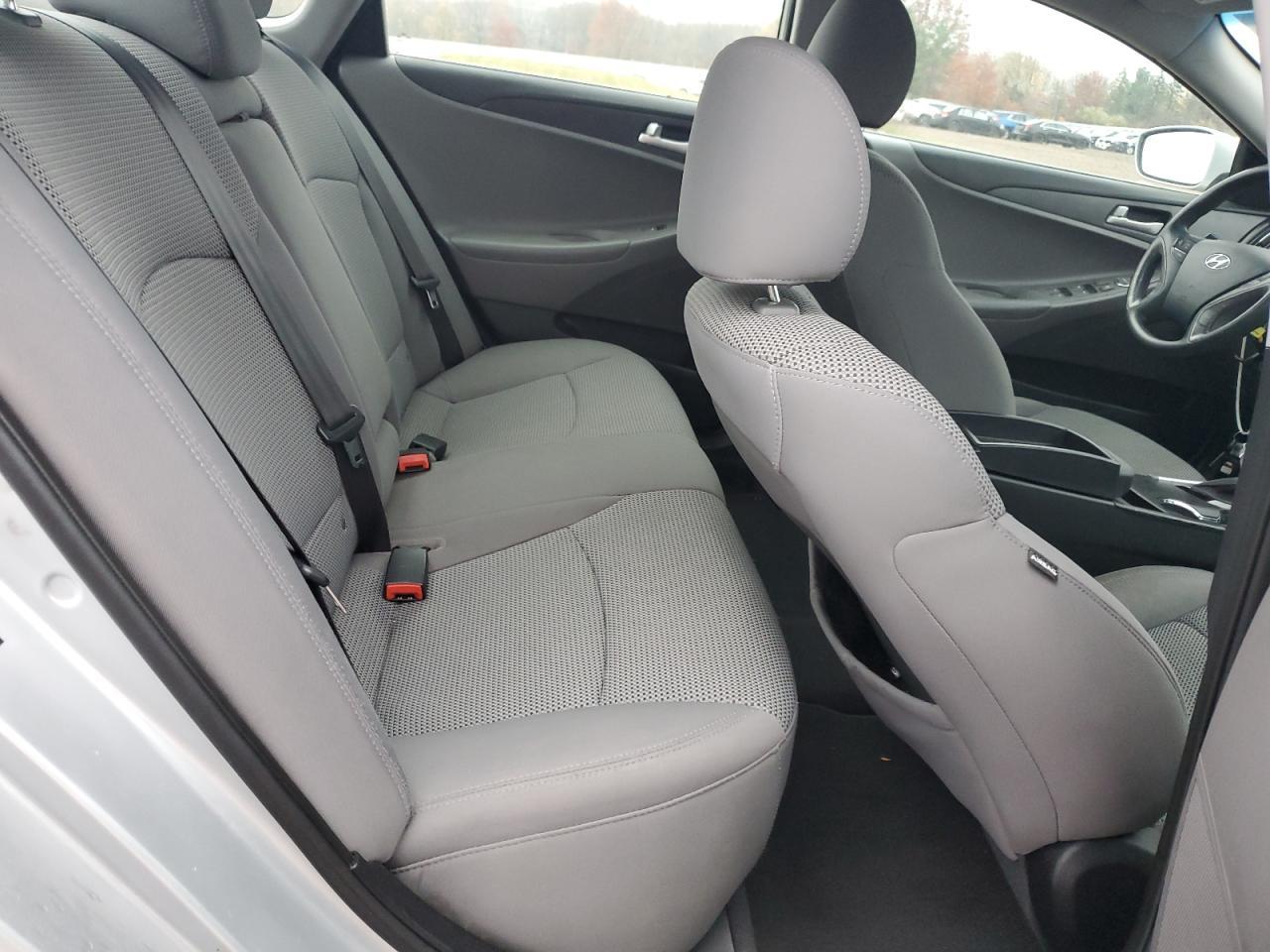 2012 HYUNDAI SONATA