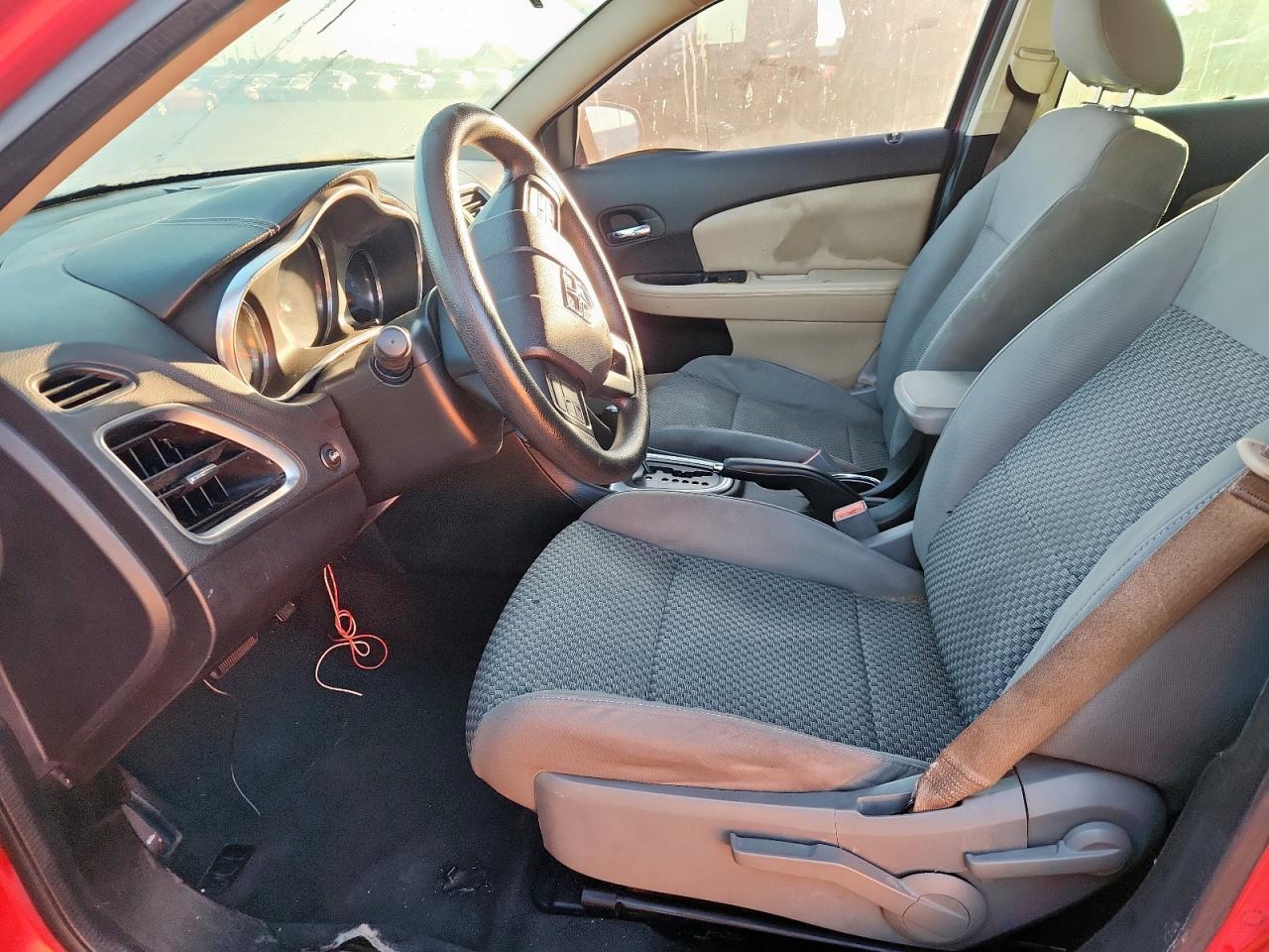 2014 DODGE Avenger