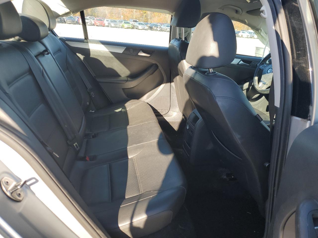 2013 VOLKSWAGEN JETTA
