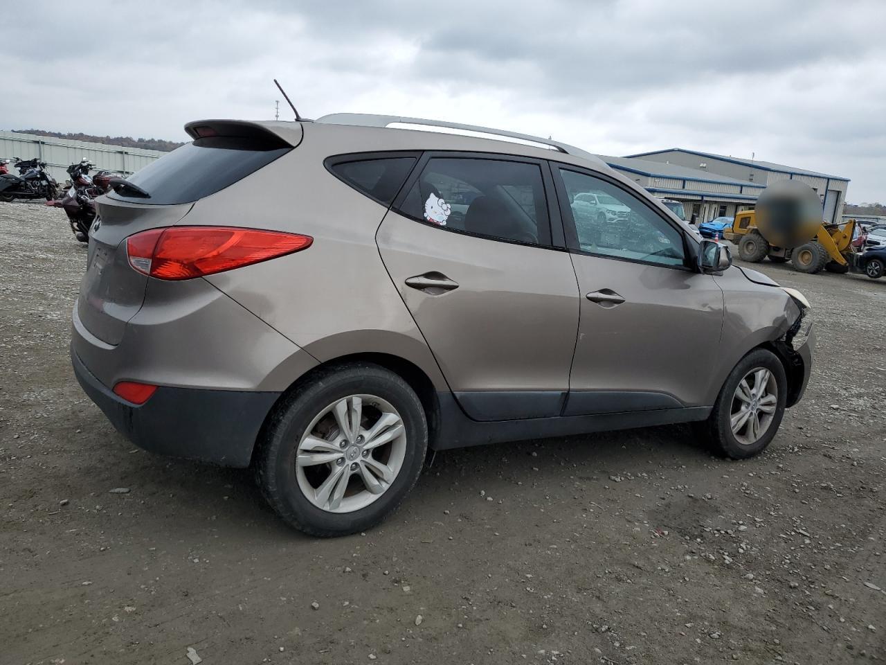2011 HYUNDAI TUCSON