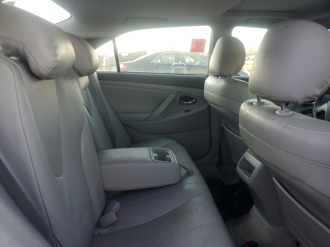 2010 TOYOTA CAMRY