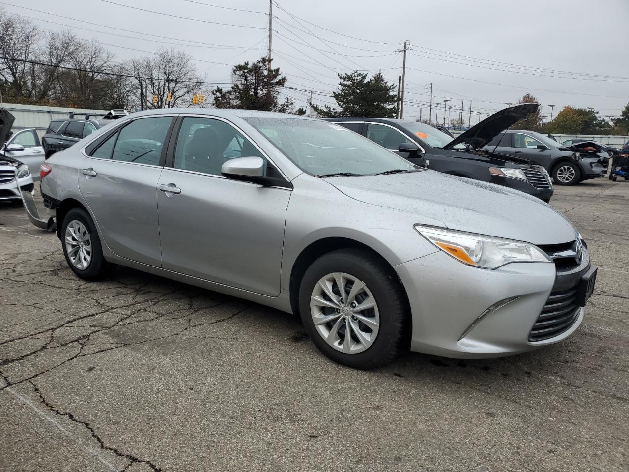 2016 TOYOTA CAMRY