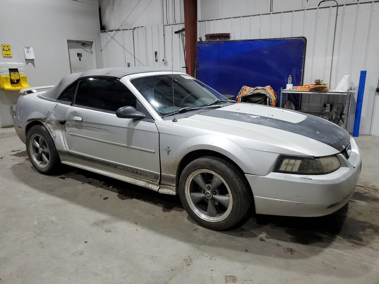 2003 FORD MUSTANG