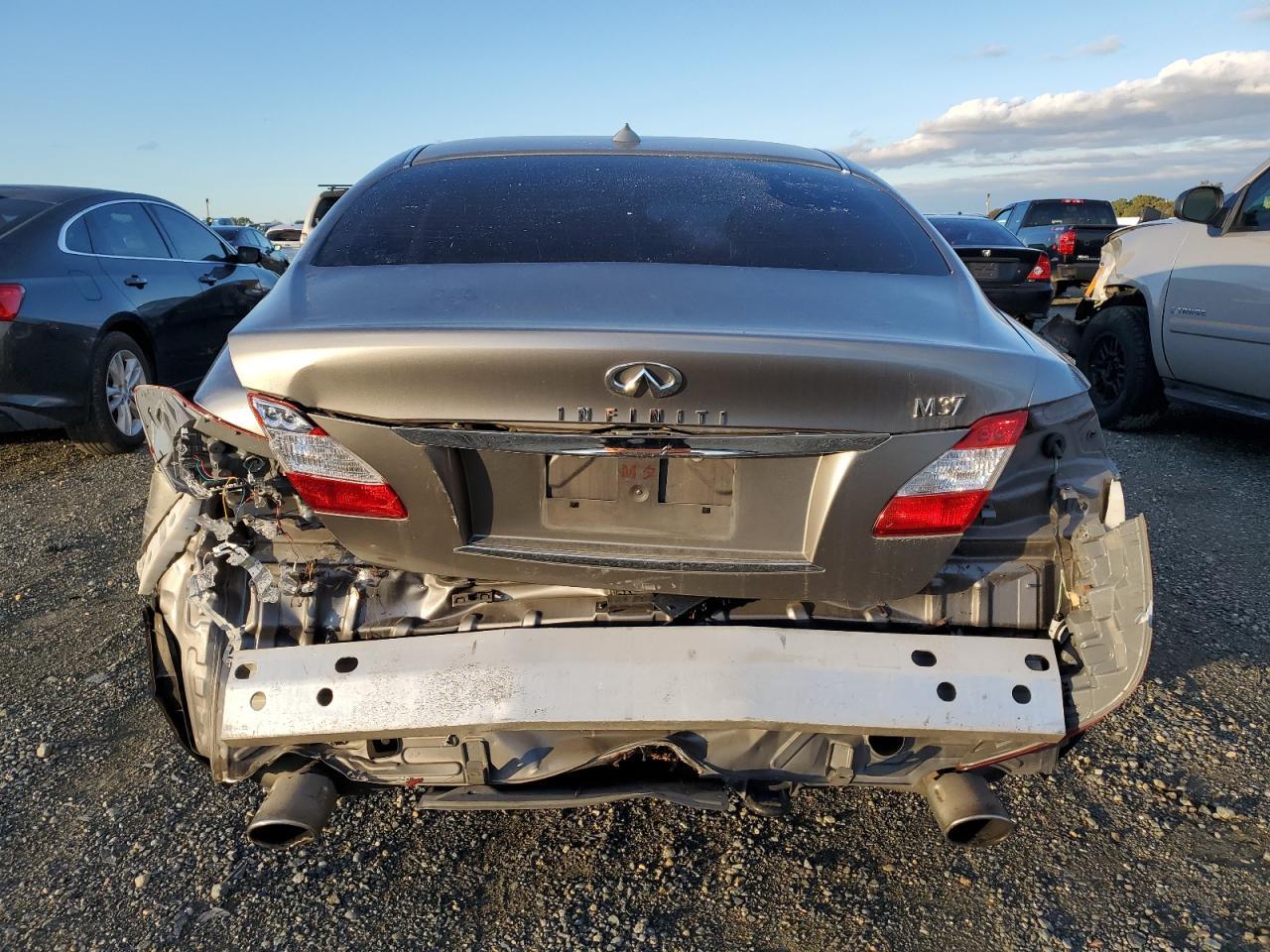 2012 INFINITI M37