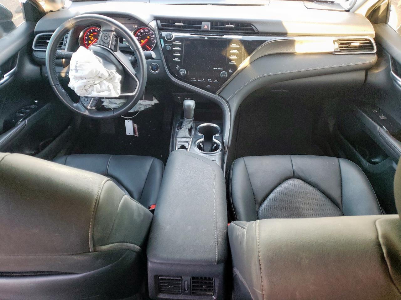 2019 TOYOTA CAMRY