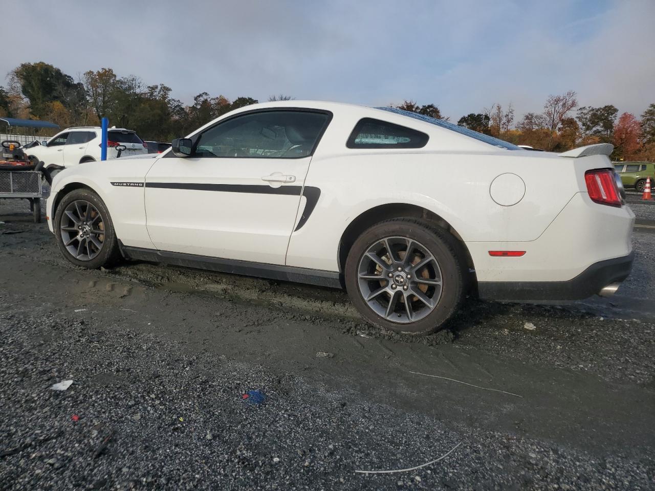 2011 FORD MUSTANG