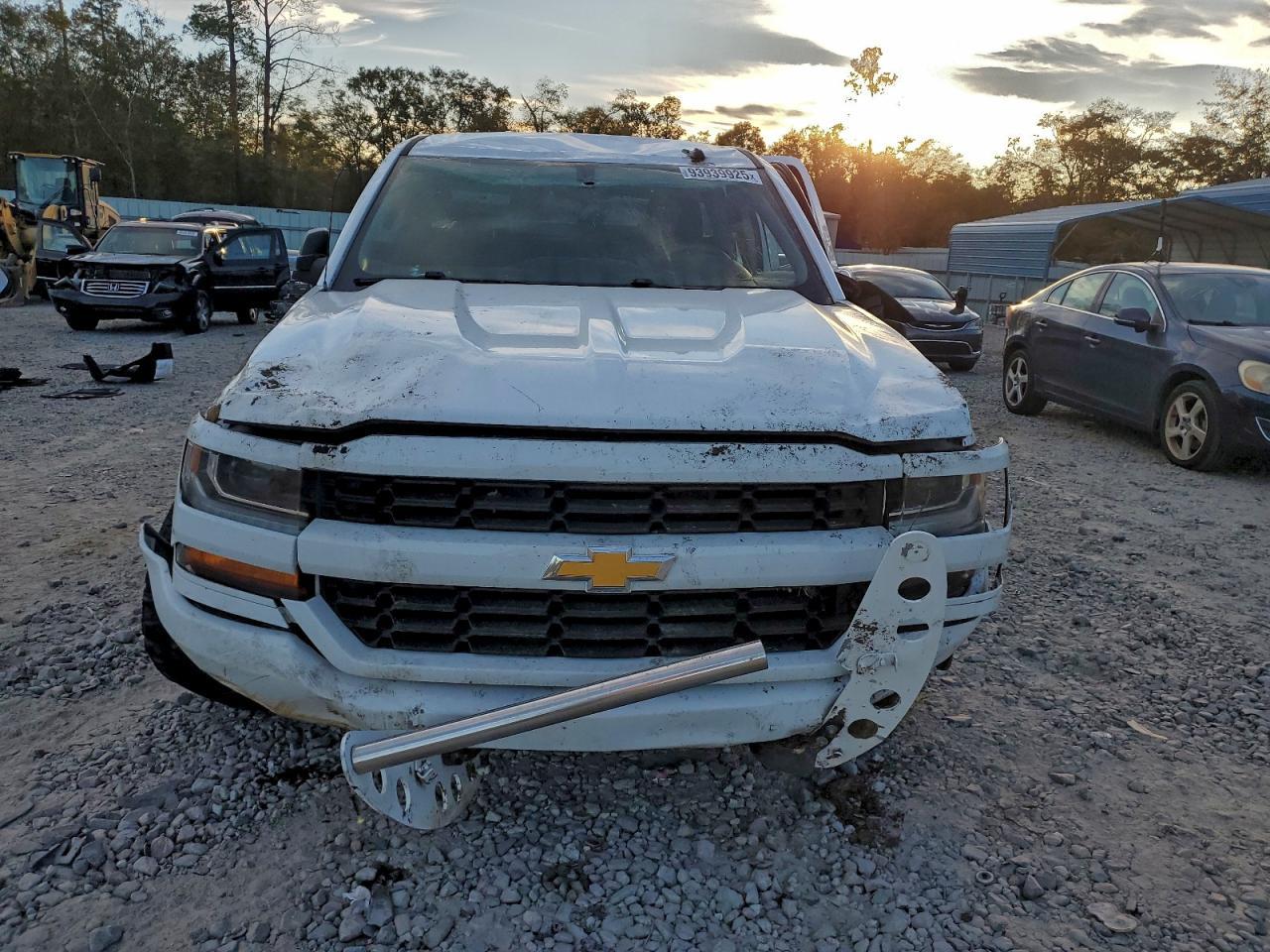 2017 CHEVROLET Silverado