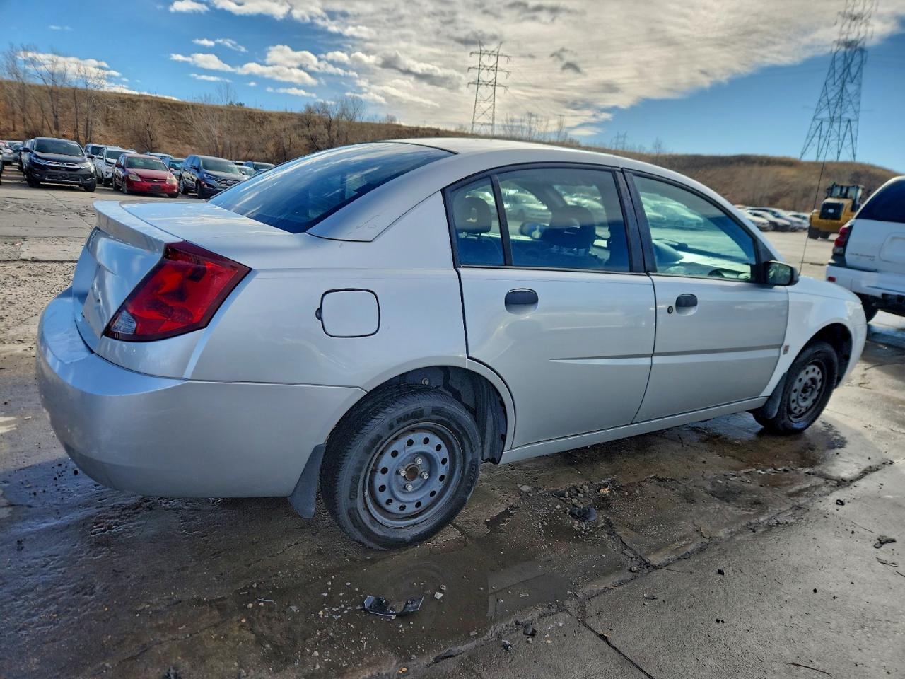 2003 SATURN Ion