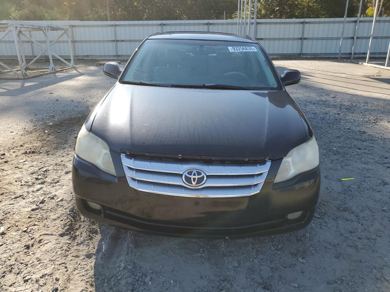 2006 TOYOTA Avalon