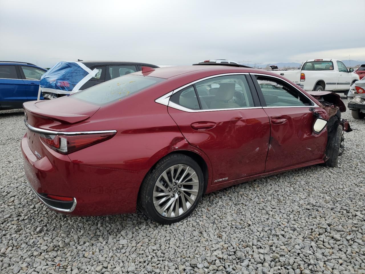 2019 LEXUS ES 300H