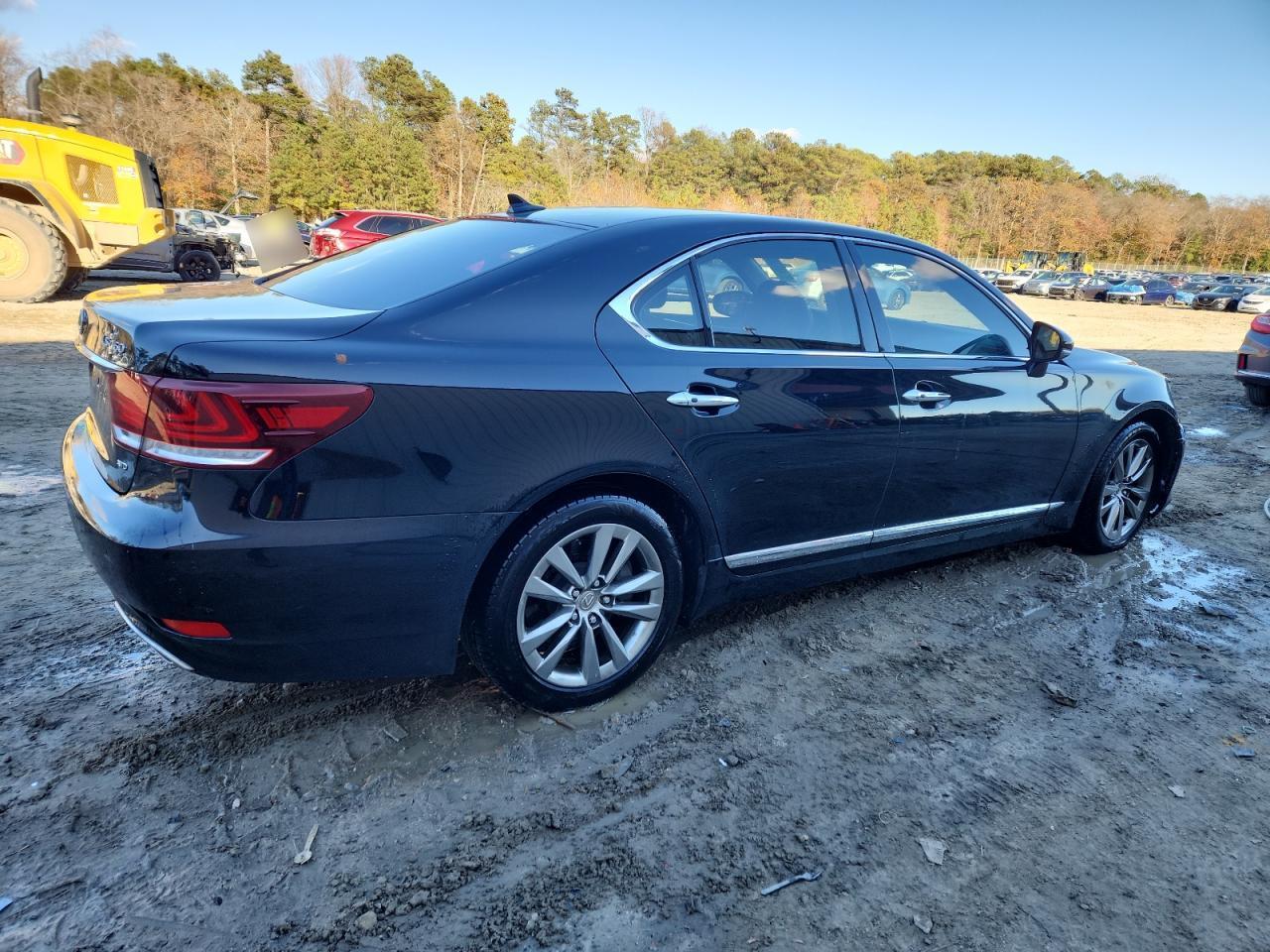 2013 LEXUS LS 460
