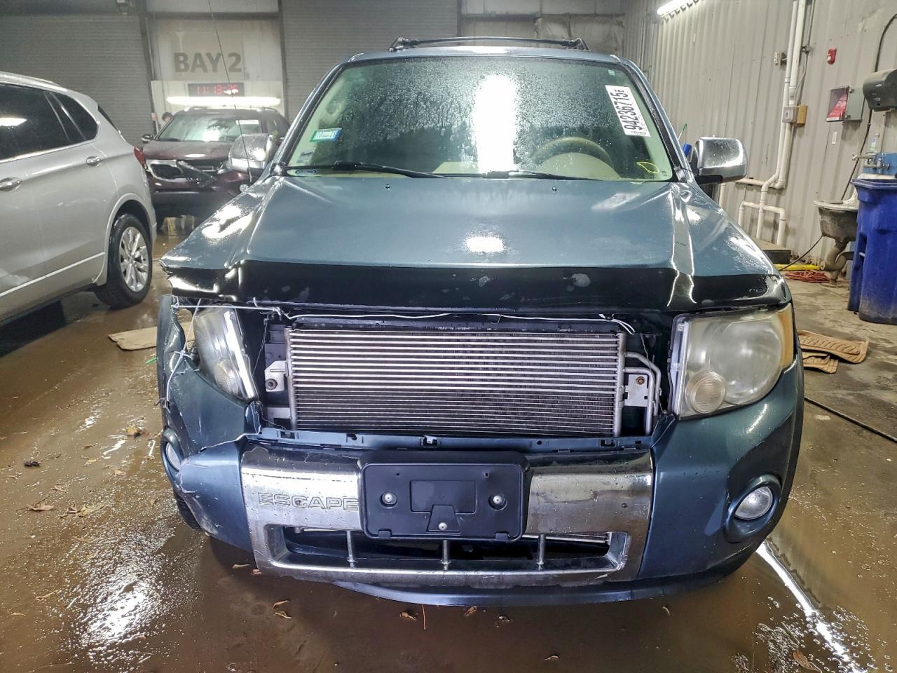 2010 FORD ESCAPE