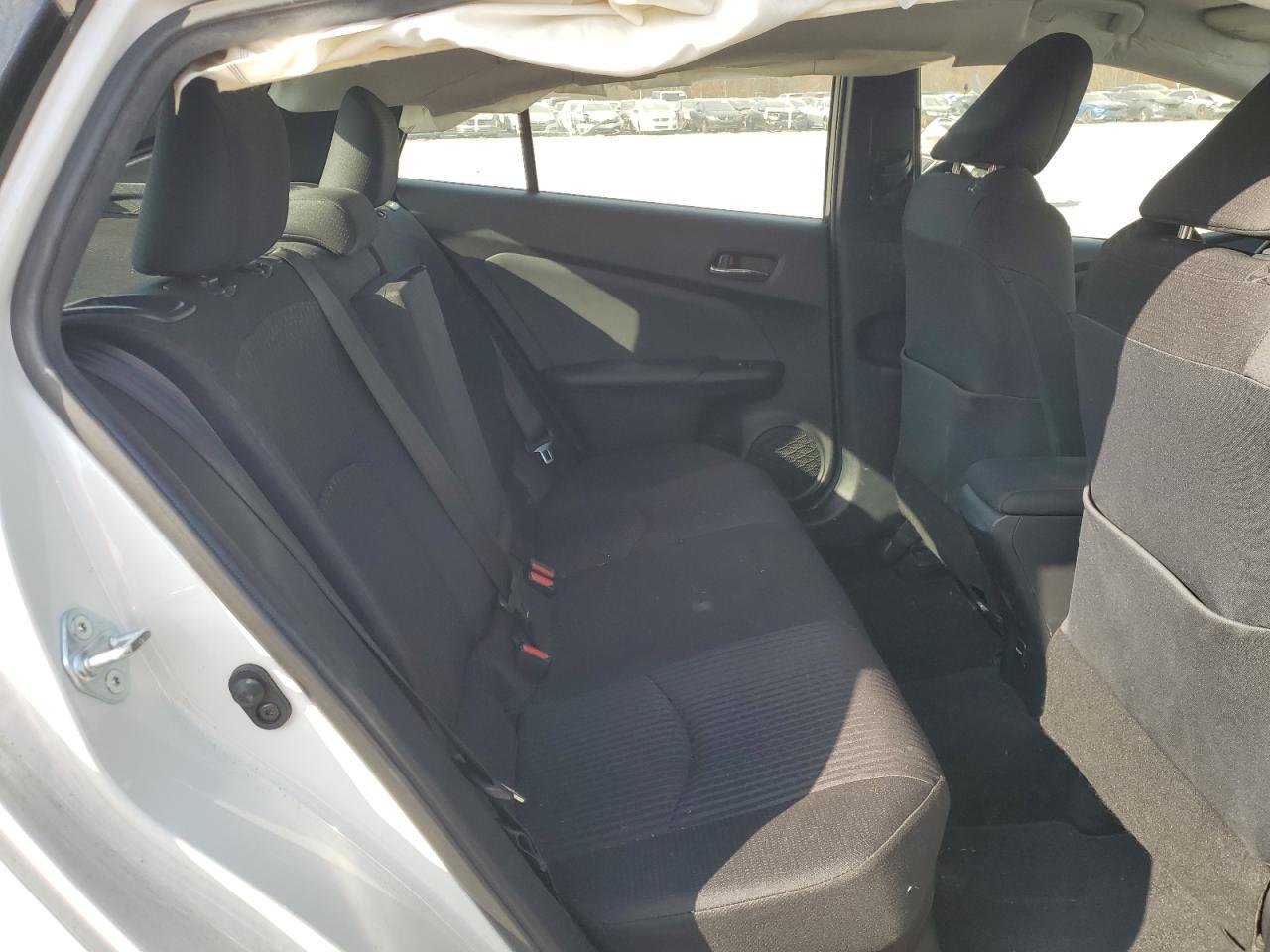 2018 TOYOTA PRIUS