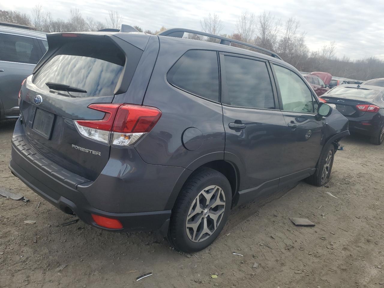 2021 SUBARU FORESTER