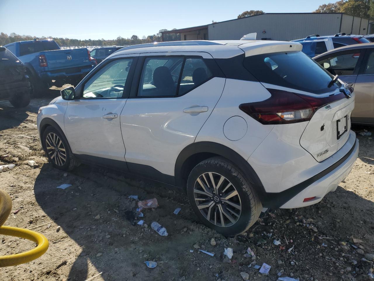 2021 NISSAN KICKS