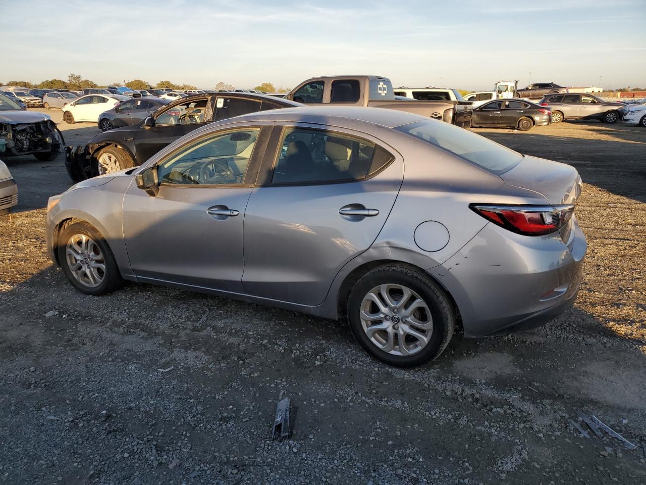 2016 TOYOTA SCION