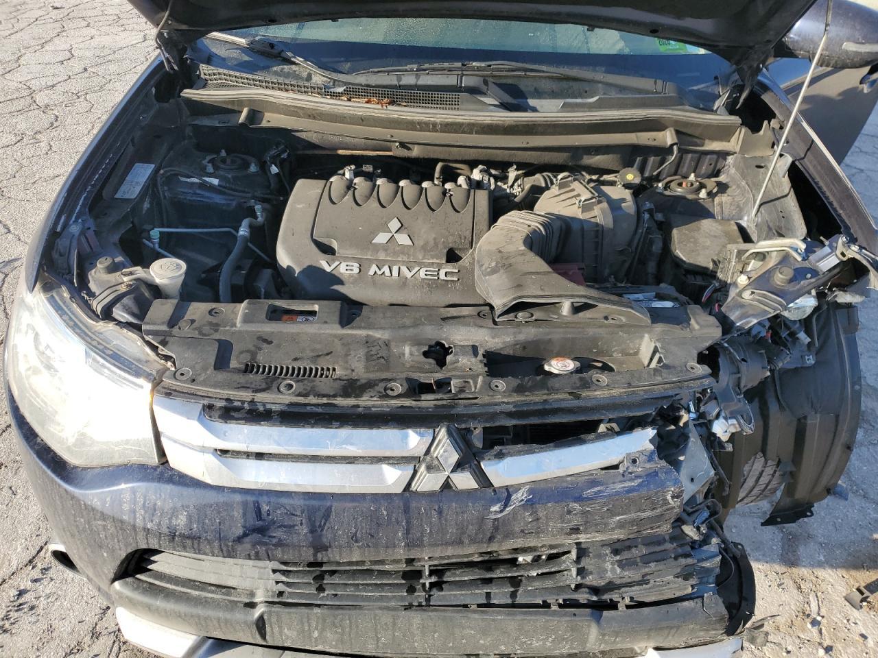 2015 MITSUBISHI outlander