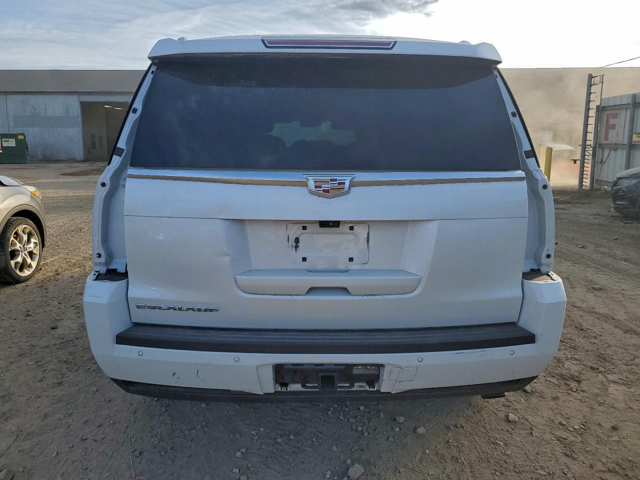 2017 CADILLAC ESCALADE