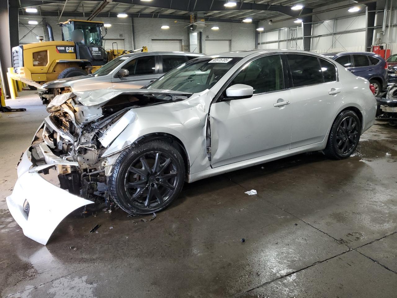 2013 INFINITI G37