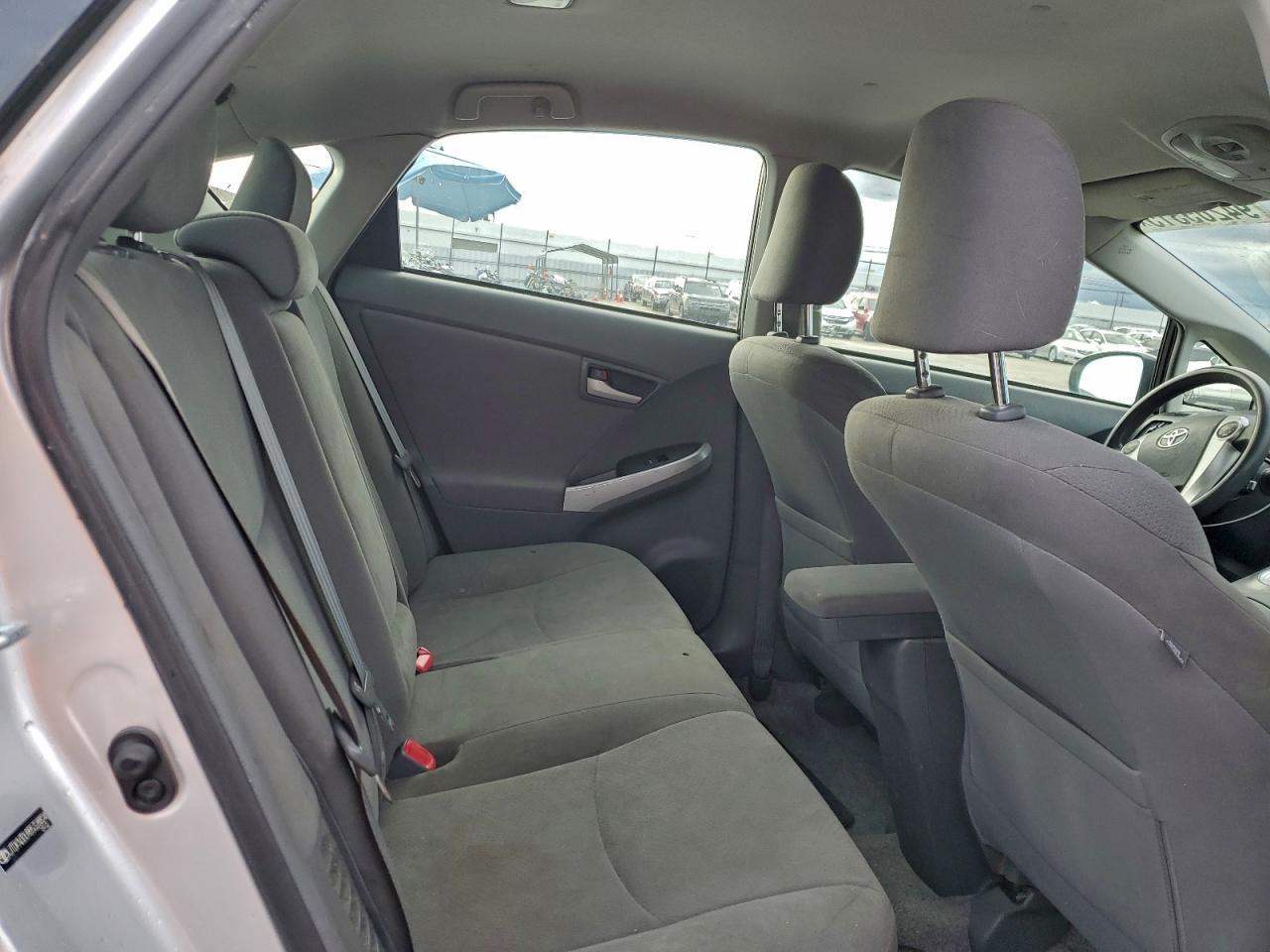 2011 TOYOTA PRIUS