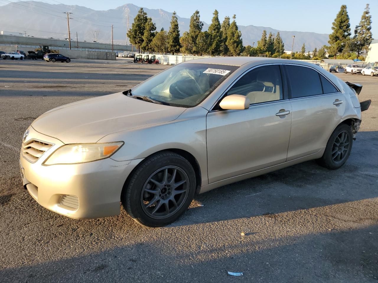 2010 TOYOTA CAMRY