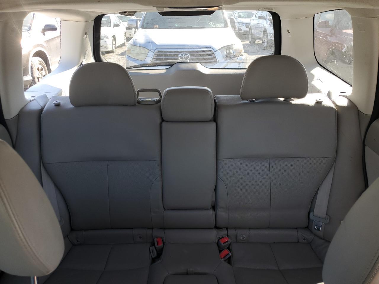 2010 SUBARU FORESTER
