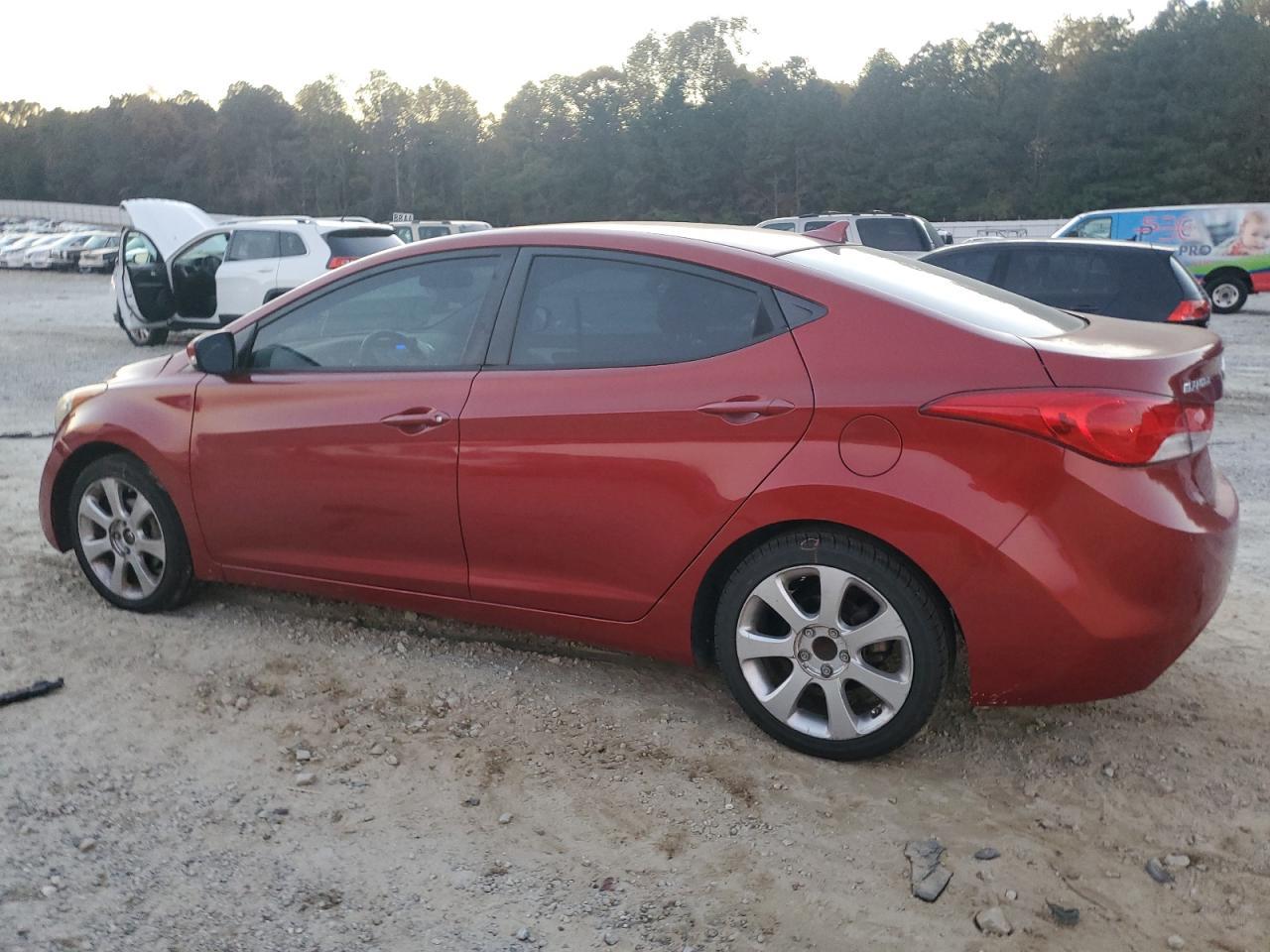 2011 HYUNDAI ELANTRA