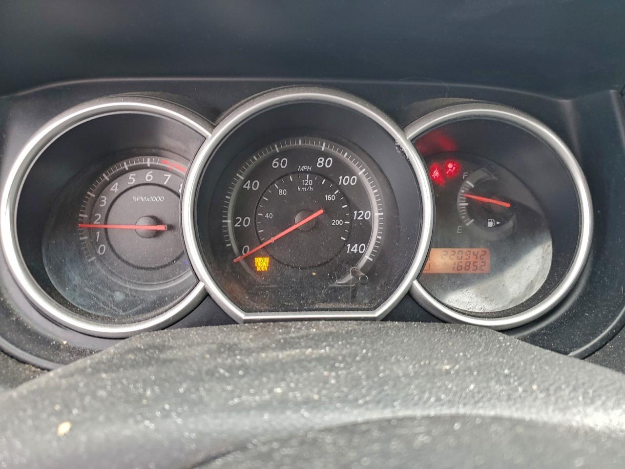 2010 NISSAN VERSA