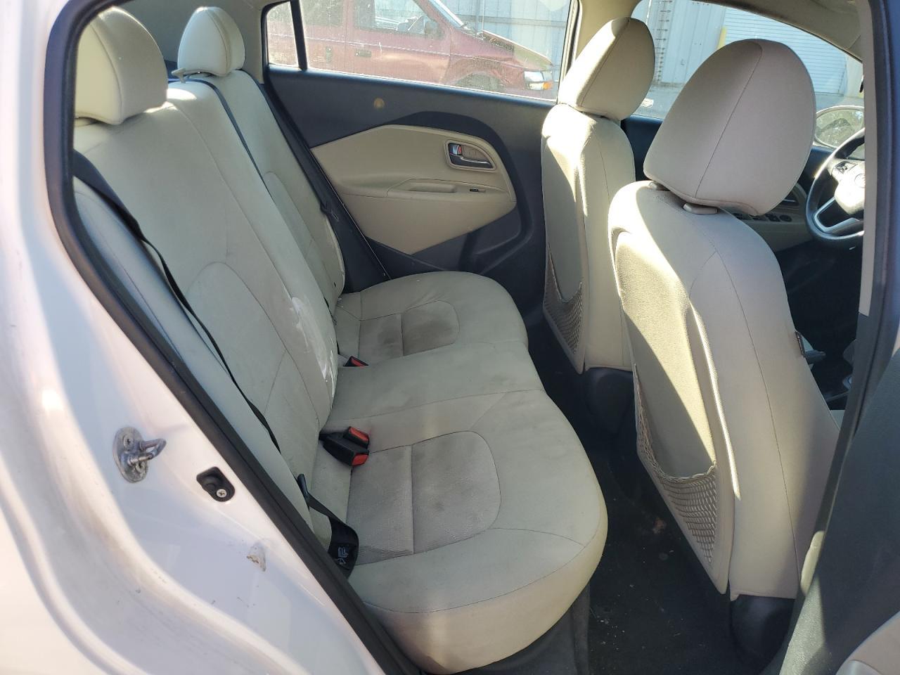 2013 KIA RIO